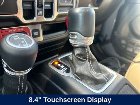 Used 2018 Jeep Wrangler Unlimited Rubicon image 27