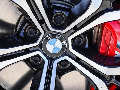 Used 2023 BMW 540i w/ M Sport Package image 15