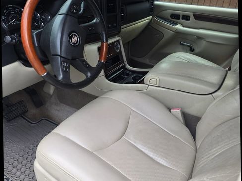Used 2006 Cadillac Escalade AWD image 17