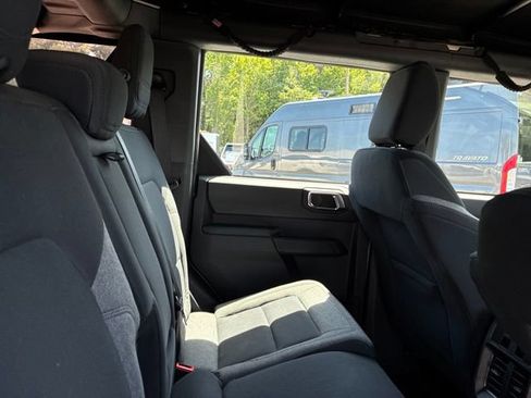 Used 2025 Ford Bronco 4-Door AWD/4WD image 25