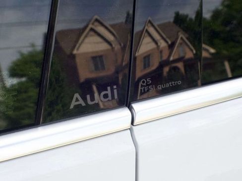 Used 2025 Audi Q5 Prestige image 16