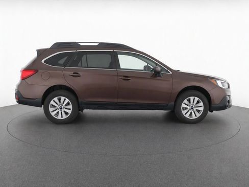 Used 2019 Subaru Outback 2.5i Premium AWD/4WD image 8