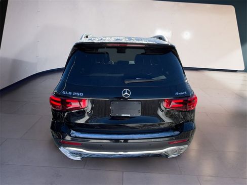 Certified 2025 Mercedes-Benz GLB 250 4MATIC image 4
