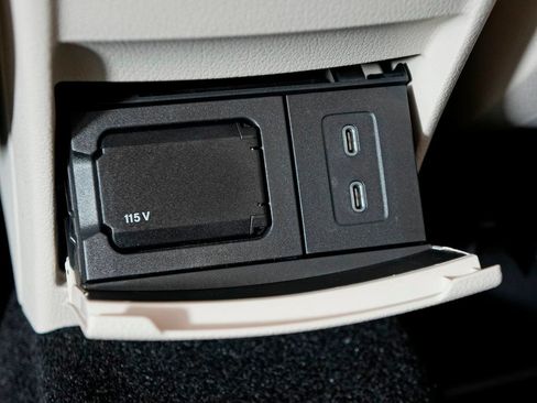 Certified 2026 Mercedes-Benz GLB 250 4MATIC image 30
