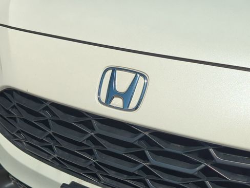 New 2026 Honda HR-V LX image 13