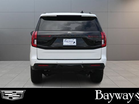Used 2025 Ford Expedition Tremor AWD/4WD image 7