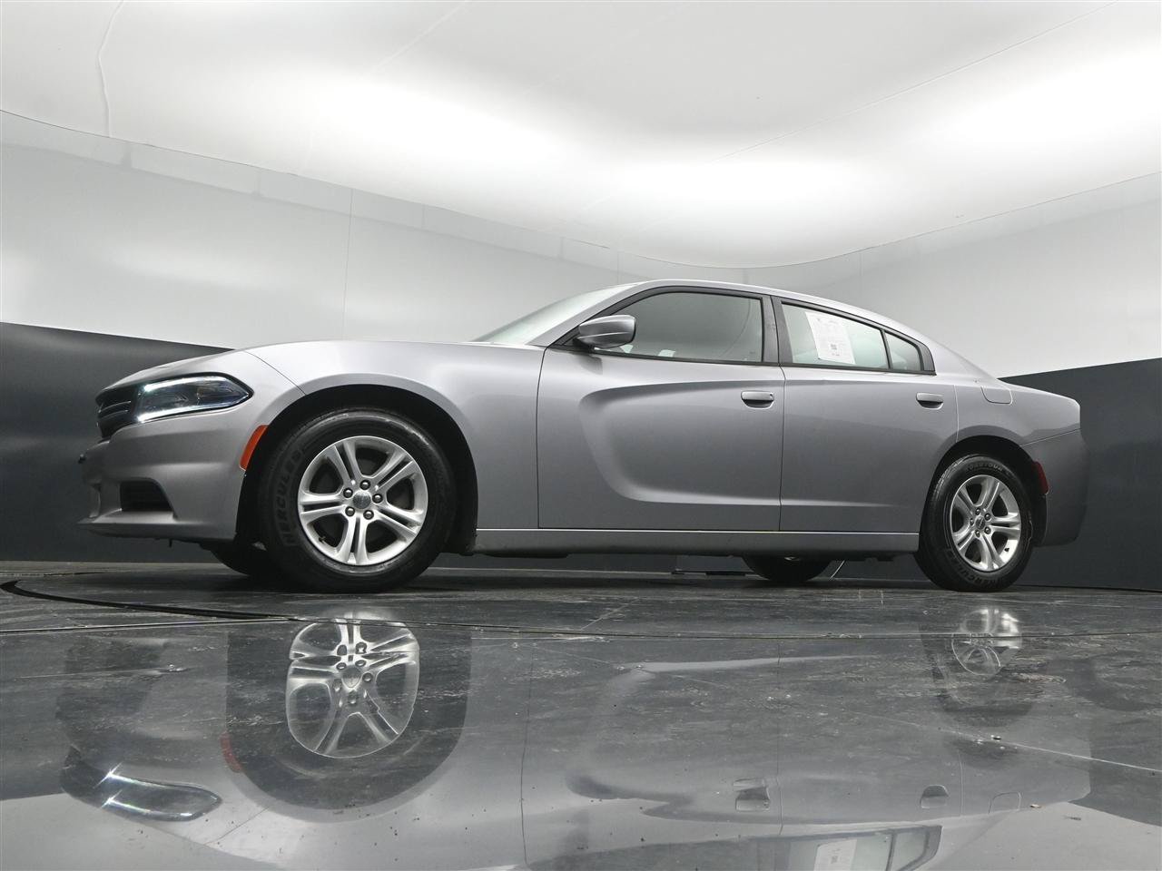 Used 2016 Dodge Charger SE w/ Popular Equipment Group RWD image 26