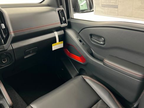 New 2026 Nissan Frontier PRO-4X image 10