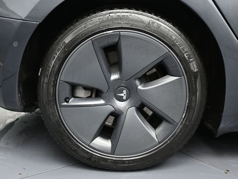 Used 2022 Tesla Model 3 Long Range image 12