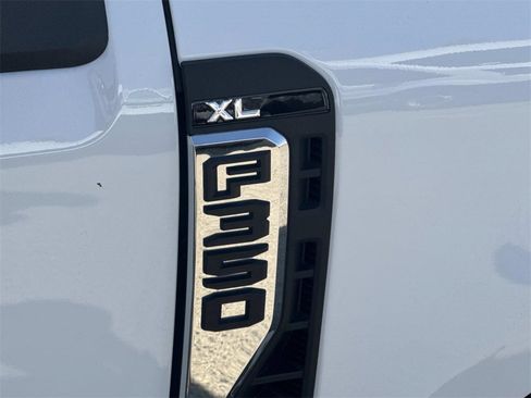 New 2025 Ford F350 XL w/ XL Chrome Package image 27