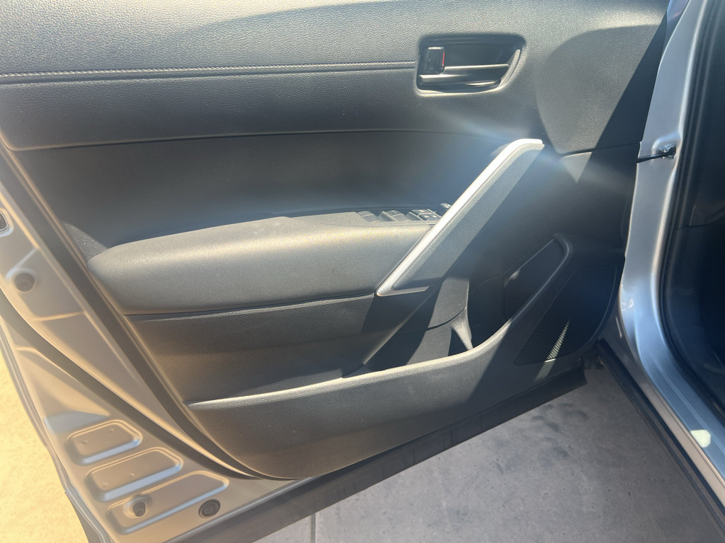 Used 2026 Toyota Corolla Cross LE w/ Moonroof Package FWD image 13