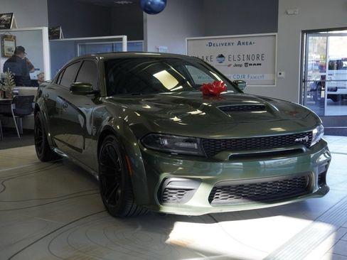 Used 2021 Dodge Charger SRT Hellcat w/ Harman/Kardon Audio Group image 2