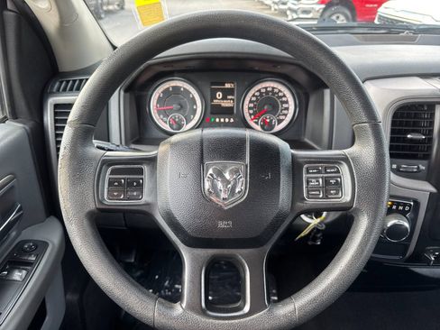 Used 2018 RAM 1500 Express image 20
