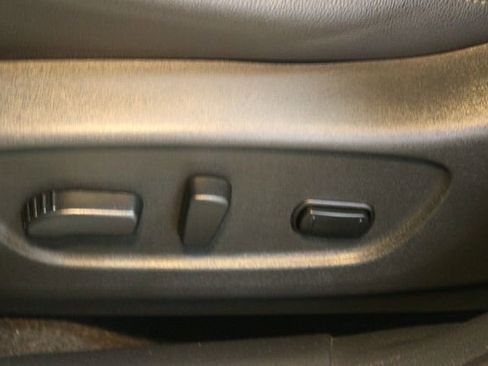 Used 2019 Nissan Rogue SL image 20