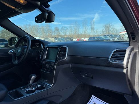 Used 2017 Jeep Grand Cherokee Altitude image 20