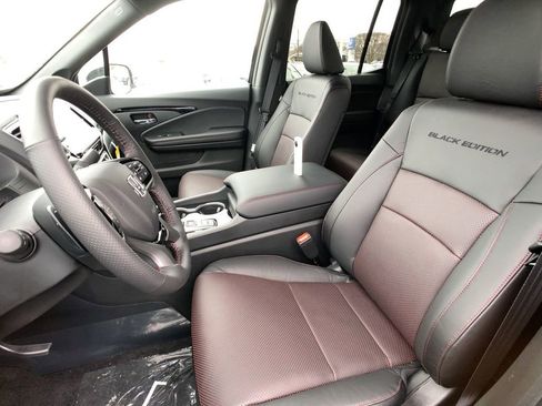 New 2026 Honda Ridgeline Black Edition image 13