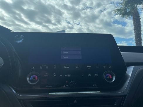 New 2026 Lexus TX 500h AWD image 25