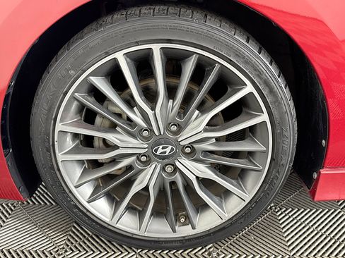 Used 2017 Hyundai Elantra Sport FWD image 37