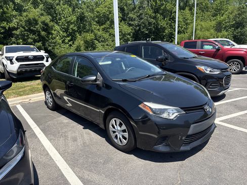 Used 2016 Toyota Corolla L FWD image 6