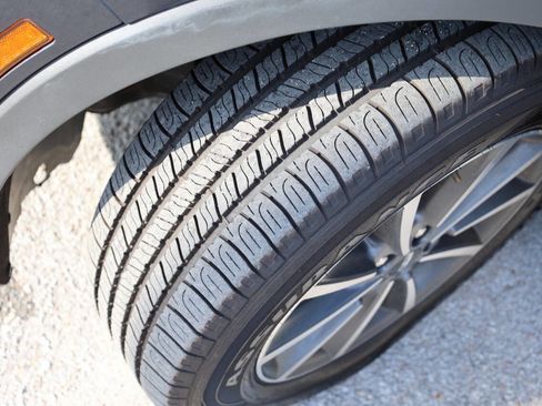 Used 2021 Lincoln Nautilus AWD image 24