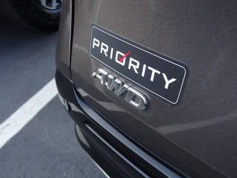 Used 2023 Toyota Sienna Platinum image 19