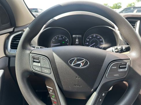 Used 2017 Hyundai Santa Fe Sport image 15