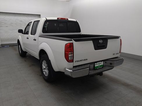 Used 2019 Nissan Frontier SV image 5