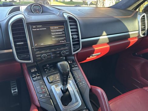 Used 2016 Porsche Cayenne GTS AWD/4WD image 42