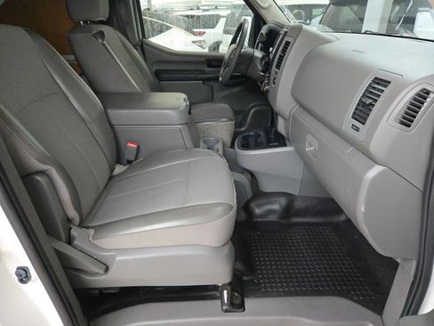 Used 2021 Nissan NV 2500 SV RWD image 27