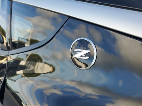 Certified 2024 Nissan Z Performance w/ Floor Mat Package image 29