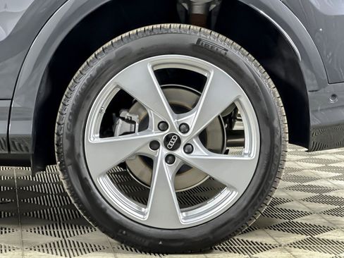 New 2025 Audi Q5 Premium Plus image 23