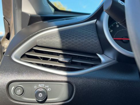 Used 2022 Chevrolet Malibu LS w/ Driver Confidence Package II image 28