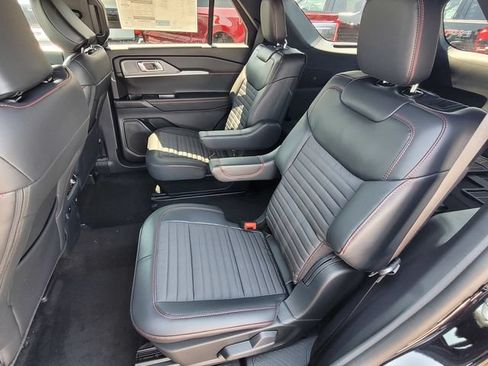 New 2026 Ford Explorer ST-Line w/ ST-Line Street Pack AWD/4WD image 6