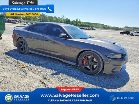 Used 2016 Dodge Charger SRT w/ Harman/Kardon Audio Group RWD image 5