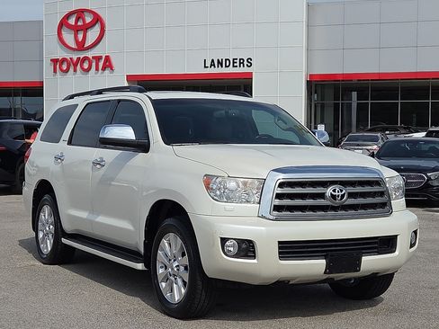 Used 2014 Toyota Sequoia Platinum RWD image 1