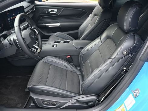 Used 2024 Ford Mustang GT Premium image 18