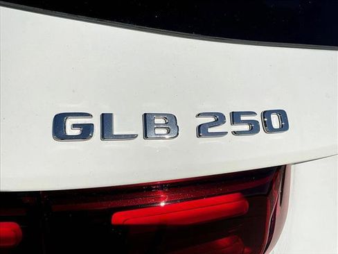 Used 2026 Mercedes-Benz GLB 250 image 28