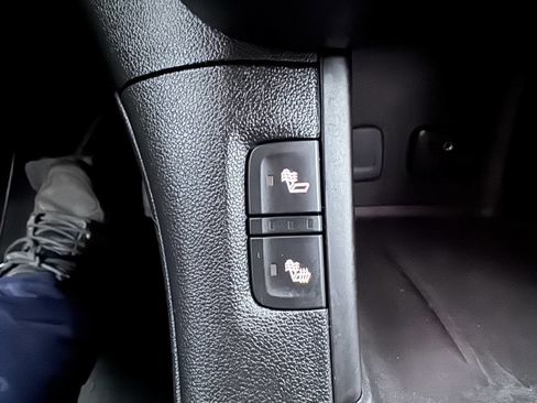 Used 2017 GMC Acadia SLE image 52