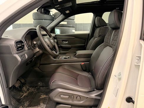 New 2026 Honda Pilot Black Edition image 12