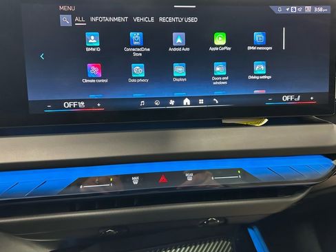 Used 2025 BMW X3 xDrive30i w/ M Sport Package image 28