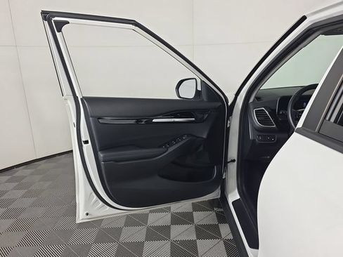 Used 2025 Kia Seltos S FWD image 20