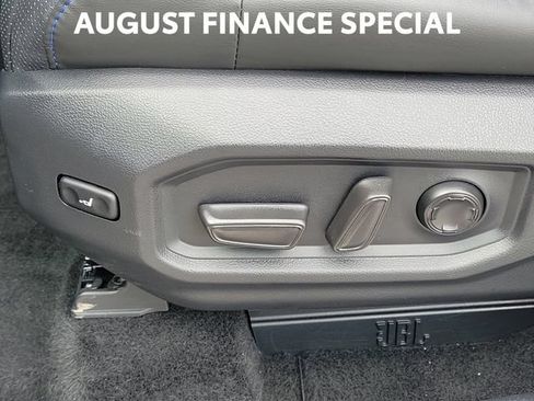 Used 2025 Toyota Tundra Platinum AWD/4WD image 20