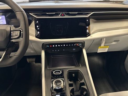 New 2026 Jeep Cherokee Limited AWD/4WD image 12