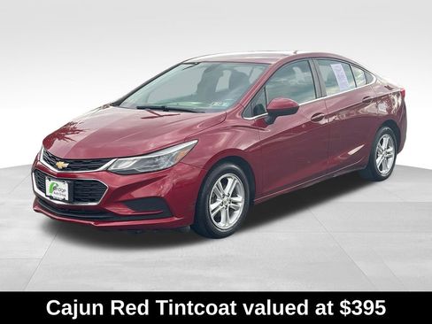 Used 2018 Chevrolet Cruze LT w/ Convenience Package FWD image 4