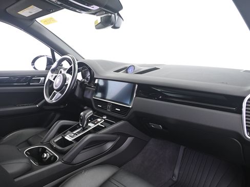Certified 2020 Porsche Cayenne AWD/4WD image 22