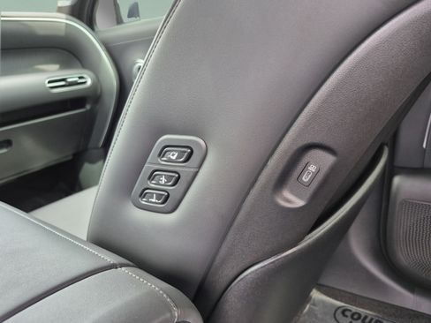 New 2026 Hyundai Palisade Calligraphy FWD image 17