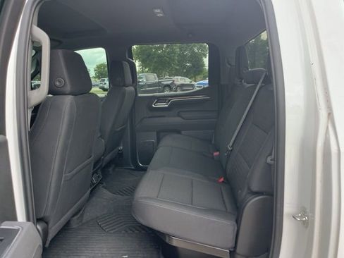 Used 2025 Chevrolet Silverado 1500 LT w/ Z71 Off-Road Package AWD/4WD image 30