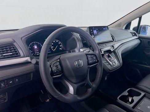 Used 2026 Honda Odyssey EX-L image 10