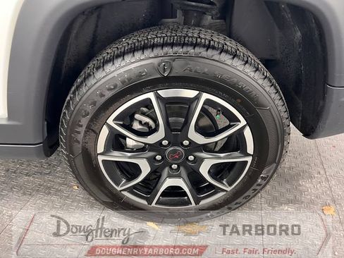 Used 2025 Jeep Compass Trailhawk AWD/4WD image 24