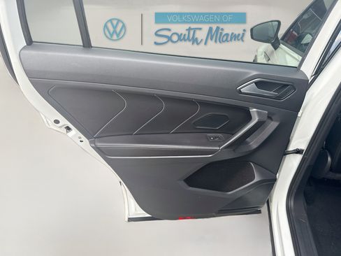 Certified 2023 Volkswagen Tiguan SE R-Line FWD image 25